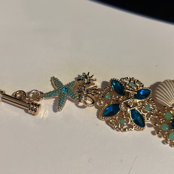 Starfish gorgeous beach themed bracelet NWT - Picture 5 of 6